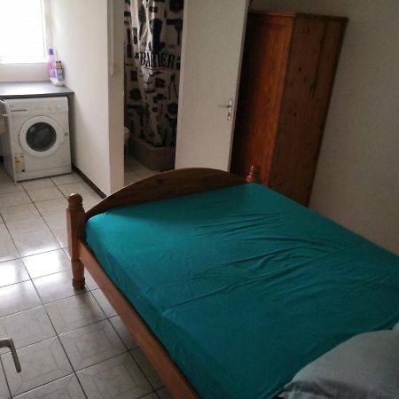Appartement Idealement Situe Saint-Denis Exterior foto